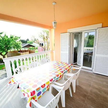 Apartment Valentina Petrcane
