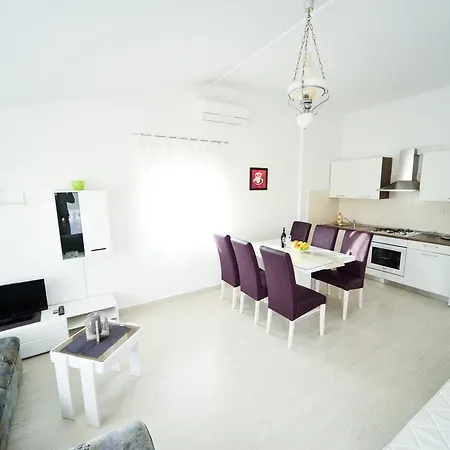 Apartment Valentina Petrcane