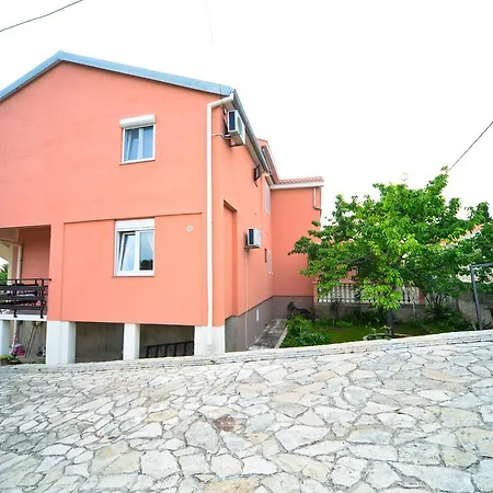 Apartment Valentina